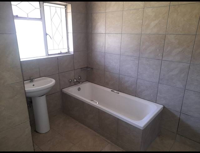 3 bed property to rent in ANZAC